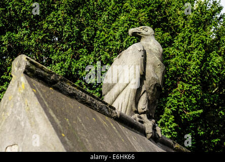 The sculpture of a Vulture on the Animal Wall at Cardiff Castle. Stock Photo