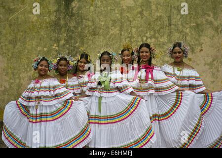 Young panamanian girls with the traditional pollera dress Stock Photo ...