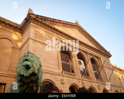 A view of the exterior of the Art Institute of Chicago building.  Chicago, Illinois.