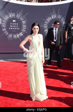 Inglewood, California, USA. 24th Aug, 2014. British singer Jessie J arrives on the red carpet for the 31st MTV Video Music Awards at The Forum in Inglewood, California, USA, 24 August 2014. Photo: Hubert Boesl/dpa/Alamy Live News Stock Photo