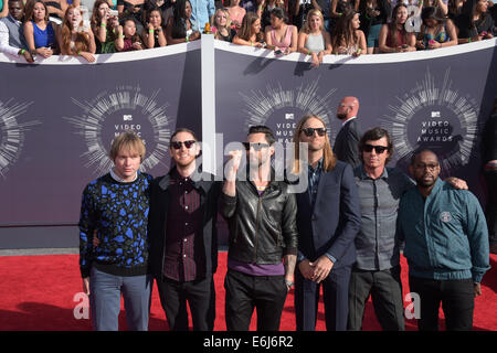 Inglewood, California, USA. 24th Aug, 2014. Musicians Mickey Madden (L-R), Jesse Carmichael, Adam Levine, James Valentine, Matt Flynn and PJ Morton of US band Maroon 5 arrive on the red carpet for the 31st MTV Video Music Awards at The Forum in Inglewood, California, USA, 24 August 2014. Photo: Hubert Boesl/dpa/Alamy Live News Stock Photo