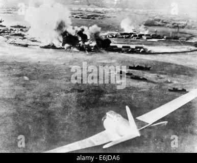 Aerial photograph, taken by a Japanese pilot, of the destruction of Pearl Harbor, December 7 1941 Stock Photo