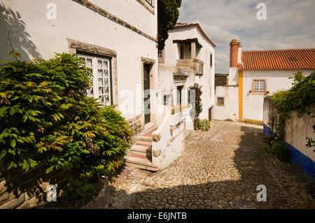 EUROPE, PORTUGAL, Óbidos (Obidos), small Moorish walled town, typical side street Stock Photo