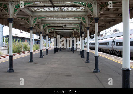 Nuneaton railway station, Warwickshire, England, UK Stock Photo