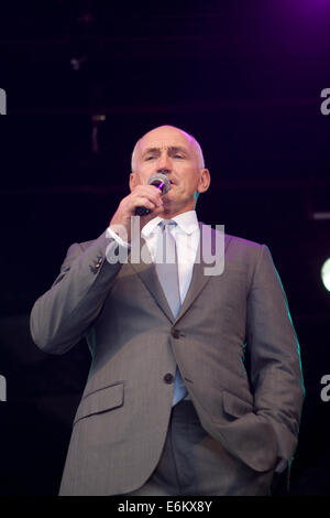 Belfast, Ireland. 9th Sept, 2014 Barry McGuigan at the civic reception for World Champion boxer Carl Frampton Credit:  Bonzo/Alamy Live News Stock Photo