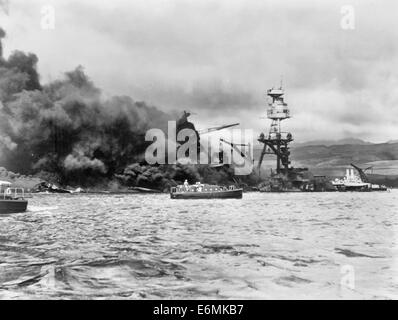 USS Arizona, at height of fire, following Japanese aerial attack on Pearl Harbor, Hawaii, December 7, 1941 Stock Photo