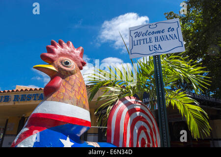 WELCOME SIGN GIANT CHICKEN SCULPTURE (©UNATTRIBUTED)  EIGHTH STREET LITTLE HAVANA NEIGHBORHOOD MIAMI FLORIDA Stock Photo