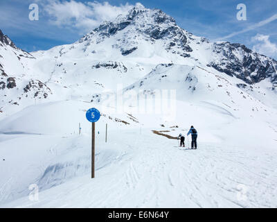 Col de la Chal run in Les Arcs 2000 ski resort, Les Arcs, Savoie, Rhone Alpes, France Stock Photo