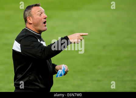 Prague, Czech Republic. 27th Aug, 2014. Zwolle team train prior to tomorrow's Europa League soccer 4th qualifying round return match between AC Sparta Prague and PEC Zwolle in Prague, Czech Republic, on August 27, 2014. Pictured is coach Ron Jans. Credit:  CTK/Alamy Live News Stock Photo
