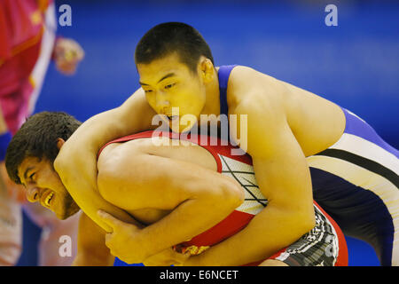 Nanjing, China. 27th Aug, 2014. Yajuro Yamasaki (JPN) Wrestling : Men's Freestyle 76kg Final at Longjiang Gymnasium during the 2014 Summer Youth Olympic Games in Nanjing, China . © Yusuke Nakanishi/AFLO SPORT/Alamy Live News Stock Photo