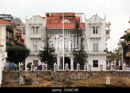 View of the area of the Presidential Palace or Palacio de las Garzas, Republic of Panama. Stock Photo