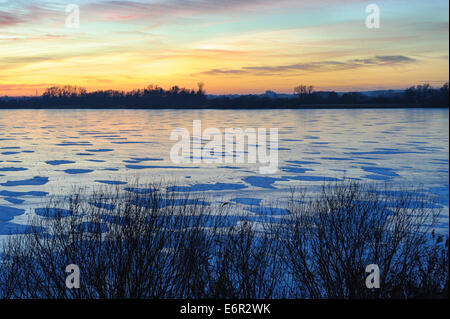winter evening over lake dümmer, dümmerlohhausen, district diepholz, niedersachsen, germany Stock Photo