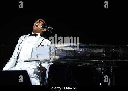 Charlie Wilson performs live at the James L. Knight Center  Featuring: Charlie Wilson Where: Miami, Florida, United States When: 23 Feb 2014 Stock Photo