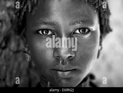 Hamer Tribe Girl In Traditional Outfit, Turmi, Omo Valley, Ethiopia Stock Photo