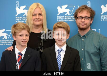 https://l450v.alamy.com/450v/e6t346/venice-italy-30th-aug-2014-director-veronika-franz-back-l-and-severin-e6t346.jpg