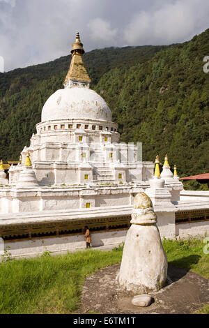 Eastern Bhutan, Trashi Yangtse, Chorten Kora, sertho natural stone pagoda in front of stupa Stock Photo
