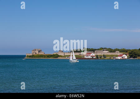 Fort Niagara located near Youngstown, New York, on the eastern bank of the Niagara River at its mouth, on Lake Ontario. Stock Photo