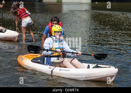 LA, CA, USA. 30th Aug, 2014. Ed Begley Jr is the first competitor to start the race. The 1st annual LA River Boat Race was held on August 30, 2014 on a 3/4 mile course consisting of small rapids and flat water located along a stretch of the river along the Glendale Narrows in the Elysian Valley. Almost a 100 participants competed in a variety of classifications that included Mens and Womens Advanced, Intermediate and Beginners as well as Youth, Tandem and Stand-Up Paddle boat.  © Ambient Images Inc. Credit:  Ambient Images Inc./Alamy Live News Stock Photo