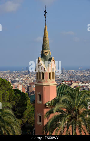 Building in Parc Güell, by architect Antoni Gaudí, UNESCO World Heritage Site, Barcelona, Catalonia, Spain Stock Photo