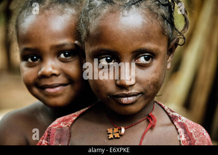 Two young girls from the Ari tribe, Jinka, South Ethiopia, Africa Stock Photo