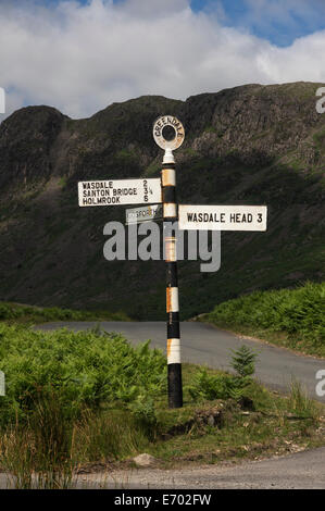 Sign post at Green Bridge, Greendale, Wastwater, Lake District, Cumbria Stock Photo