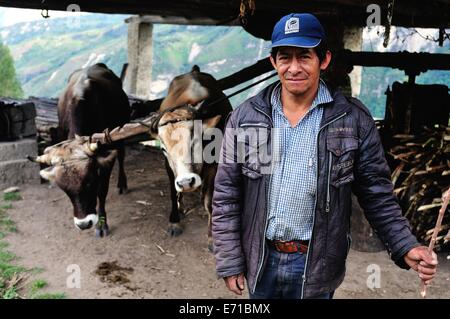 Trapiche - Make Guarapo ( Sugarcane juice )  near  Gocta Waterfalls - CHACHAPOYAS . Department of Amazonas .PERU Stock Photo