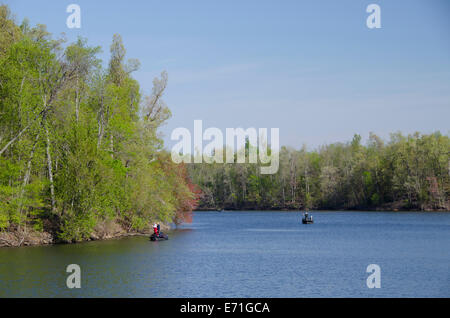 USA, Kentucky, Kuttawa, Lake Barkley, Buzzard Rock. Fishermen on Lake Barkley. Stock Photo
