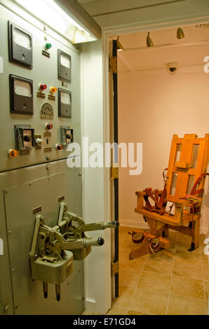 USA, Kentucky, Eddyville, Lake Barkley, view of an Electric Chair in the historic Kentucky State Penitentiary. Stock Photo