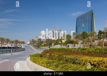 DUBAI,UNITED ARAB EMIRATES - FEBRUARY  2,2012: Overview of the Dubai Mall in Dubai. This is the biggest shopping mall in the wor Stock Photo