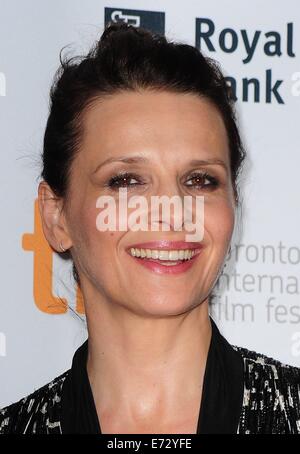 Toronto, ON. 4th Sep, 2014. at arrivals for CLOUDS OF SILS MARIA Premiere at the Toronto International Film Festival 2014, Princess of Wales Theatre, Toronto, ON September 4, 2014. Credit:  Gregorio Binuya/Everett Collection/Alamy Live News Stock Photo
