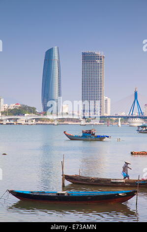 Song River and city skyline, Da Nang, Vietnam, Indochina, Southeast Asia, Asia Stock Photo