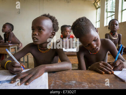 Hamer Tribe Kids In A School, Turmi, Omo Valley, Ethiopia Stock Photo