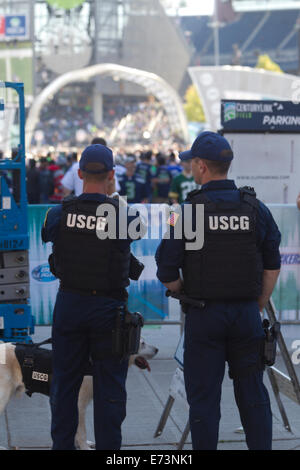 Seattle, Washington, USA. 4th September, 2014. NFL Kickoff 2014 Activities - Seattle Seahawks vs Green Bay Packers - September 4, 2014 Credit:  Marilyn Dunstan/Alamy Live News Stock Photo