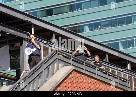 Seattle, Washington, USA. 4th September, 2014. NFL Kickoff 2014 Activities - Seattle Seahawks vs Green Bay Packers - September 4, 2014 Credit:  Marilyn Dunstan/Alamy Live News Stock Photo