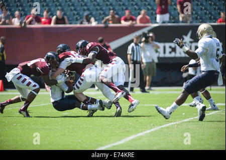Philadelphia, Pennsylvania, USA. 6th Sep, 2014. Temple and Navy action during the game against Navy at Lincoln Financial Field in Philadelphia Pa Navy beat Temple 31-24 Credit:  Ricky Fitchett/ZUMA Wire/Alamy Live News Stock Photo