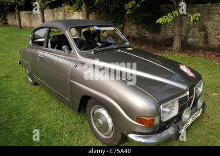 Bo’ness, Scotland, UK. 7th September 2014. A weekend of classic car racing with classic cars ranging from the 1st World War to 1973. The track at Kinneil Estate has been used for motorsport over the last 8o years and is one of the oldest venues in Scotland. Credit:  Andrew Steven Graham/Alamy Live News Stock Photo