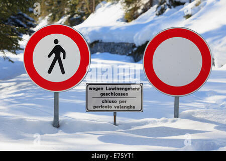 Warning signs, danger of avalanches, Penserjoch ridge, Sterzing, province of Alto Adige, Italy Stock Photo