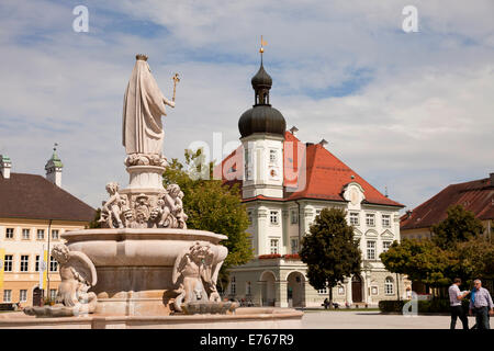 fountain Marienbrunnen and the Town Hall on Kapellplatz square in the pilgrimage town Altoetting, Upper-Bavaria, Bavaria, German Stock Photo