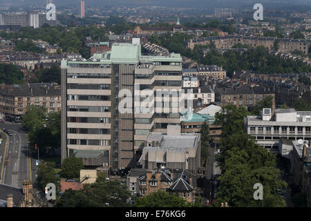 Aerial view of Glasgow University Boyd Orr building Stock Photo