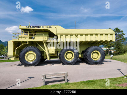 Terex Titan, haul truck for open pit mines, the largest truck in the world, on display in Sparwood, British Columbia, Canada Stock Photo