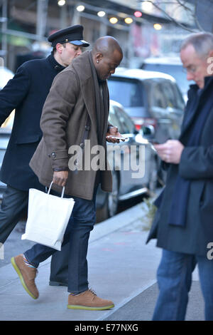 Omar Epps entering his hotel in New York  Featuring: Omar Epps Where: Manhattan, New York, United States When: 06 Mar 2014 Stock Photo