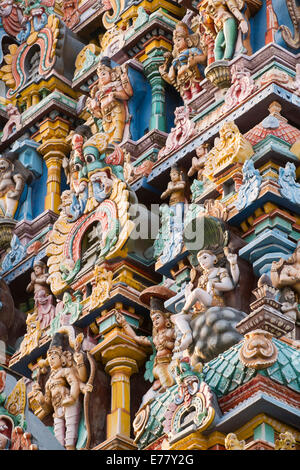 Ornate statues on the Meenakshi Amman Temple, Madurai, Tamil Nadu, India Stock Photo