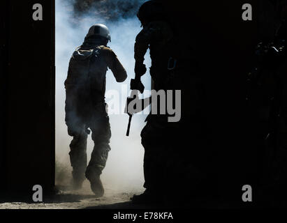 Navy and Air Force personnel conduct heavy weapons training at Fort ...