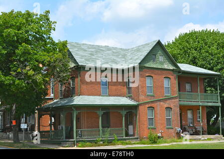 Spring Grove Borough Historic District listed on the NRHP on May 25, 1984 (#84003608) The historic district is roughly bounded by College Avenue and Jackson, Water, East, and Church Streets in Spring Grove, York County, Pennsylvania Stock Photo