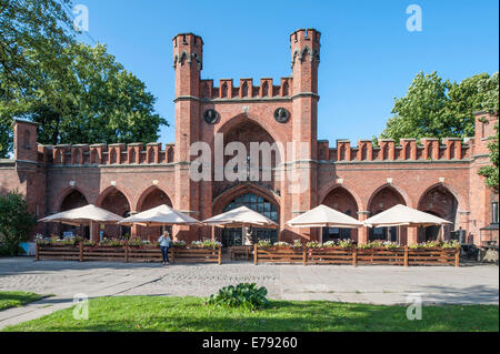 Rossgarten Gate, formerly part of the fortifications of the garrison in Königsberg, 1855, now a restaurant, Leningradskij rajon Stock Photo