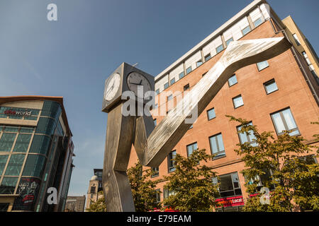 GEORGE WYLLIE’S CLYDE CLOCK public art exhibition, Killermont Street, Glasgow, Scotland, UK Stock Photo