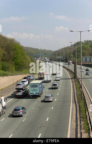 Motorway section with heavy truck traffic in the opposite direction ...