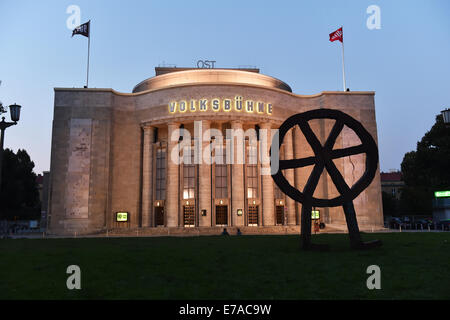 Berlin, Germany. 04th Sep, 2014. The Volksbuehne at Rosa-Luxemburg-Platz in Berlin, Germany, 04 September 2014. Photo: JENS KALAENE/dpa/Alamy Live News Stock Photo