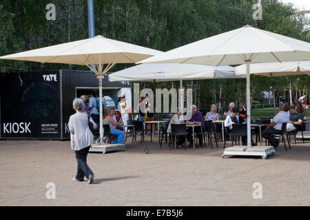 Tate Modern Kiosk in London - UK Stock Photo