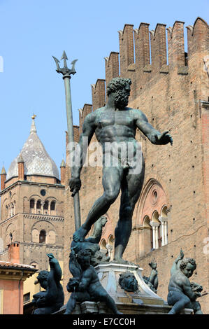 Fontana del Nettuno or 'Neptunes Fountain' on Piazza del Nettuno in Bologna Stock Photo